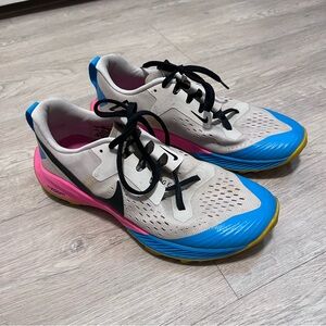 Nike Terra Kiger Trail Running Sneakers s 7 / 38